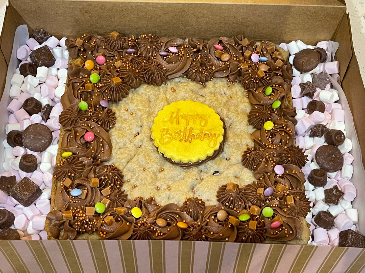 Medium Cookie Cake 9"x9"